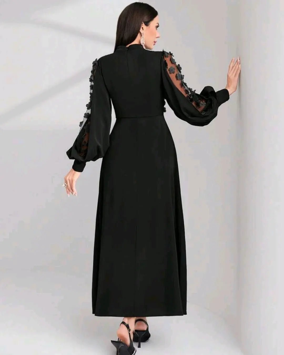 Dress, M